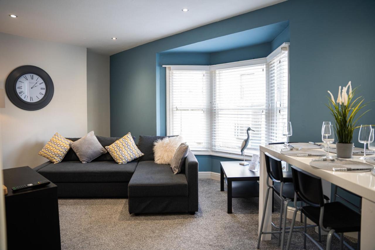 Castle-view apartments, flat two - B&B