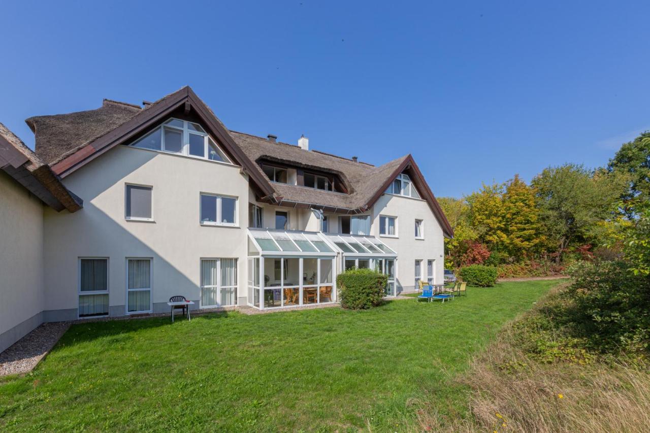 Ferienwohnung Mohnblume - Strandhaus Lobbe - B&B