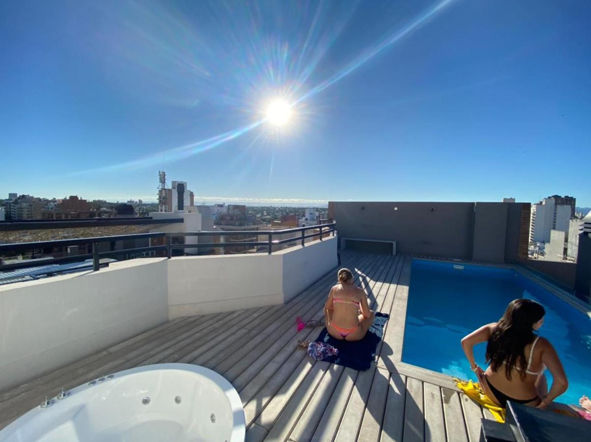 LitStay Brasil con cochera, pileta y asadores - Ferienwohnung Córdoba