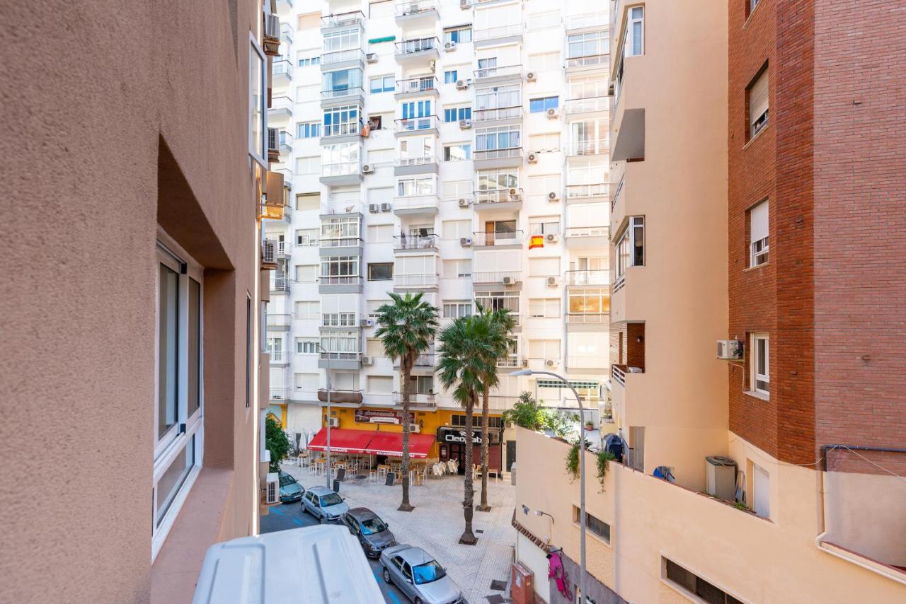 Faro, bonito apartamento en la Malagueta - B&B Málaga