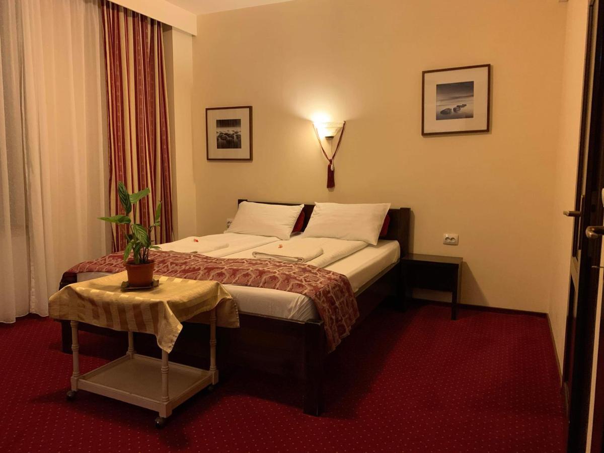 Dreibettzimmer 1