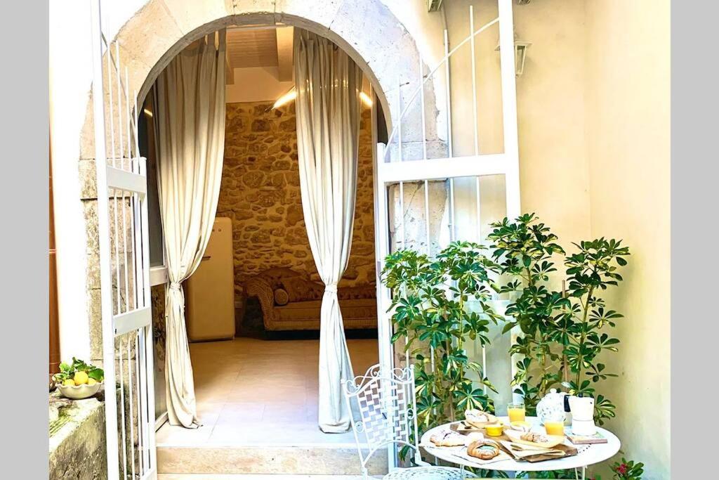 LEMON SUITE Ortigia - Ferienwohnung Syrakus