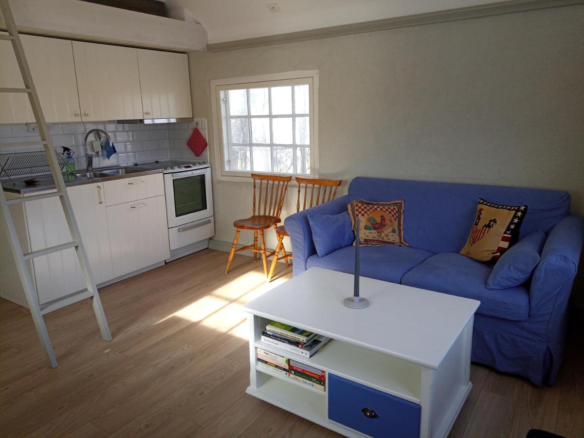 Sjögårdens gästhus med sovloft - B&B Floby