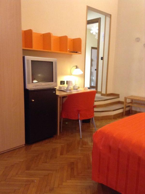 Large Single Room