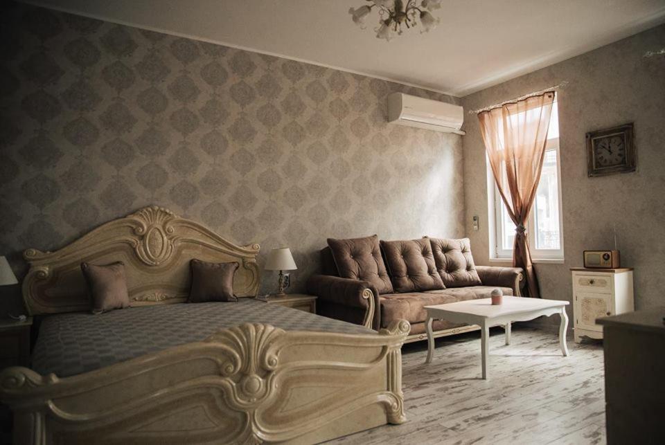 B&B Lovech - Апартамент Барок - Bed and Breakfast Lovech