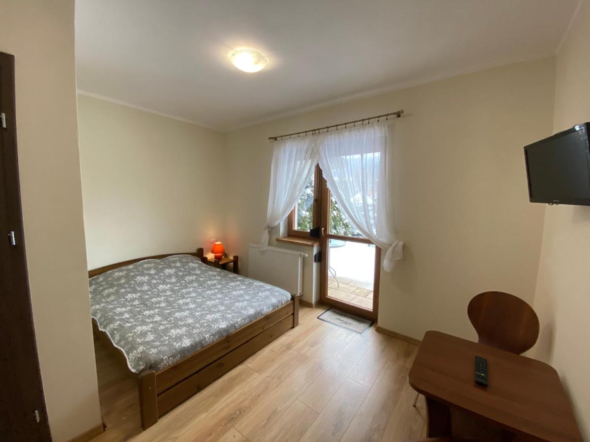 Dom Nad Brennica Pokoje i Apartamenty - B&B