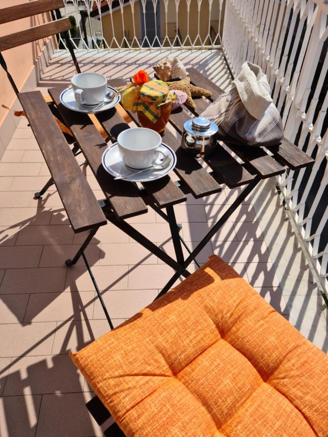 Appartamenti Giulia - Palazzo Milano - B&B Diano Marina