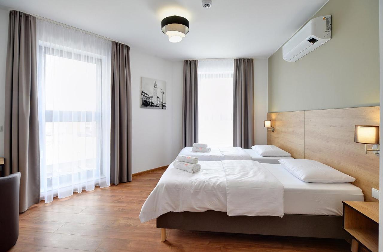 Large Twin Room