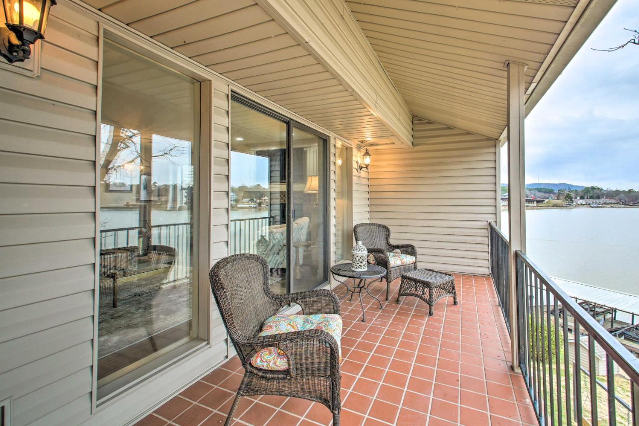 Boat Slip Lake Hamilton Condo in Hot Springs! - B&B Hot Springs