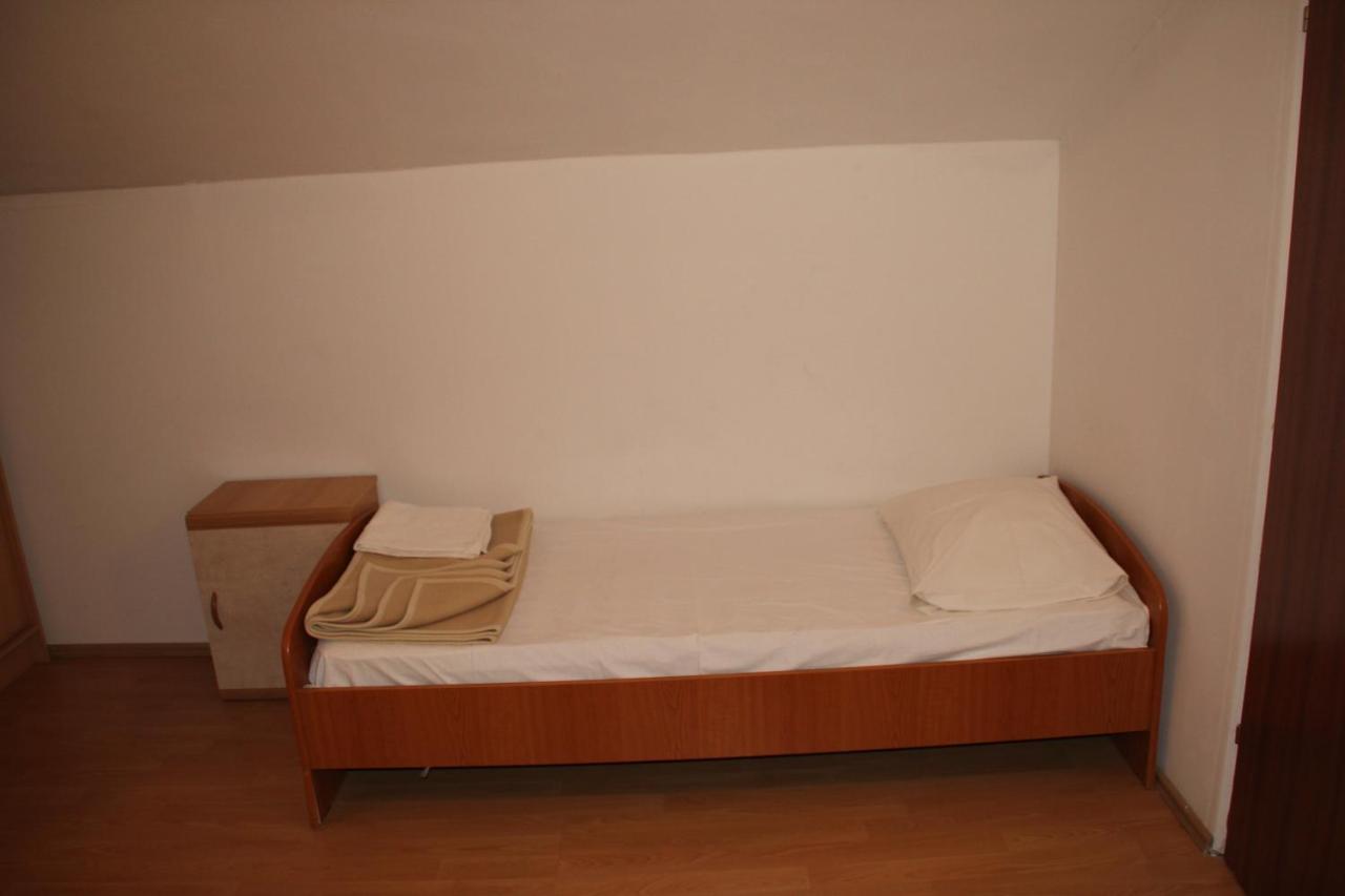 One-Bedroom Apartment with Balcony (2 Adults)