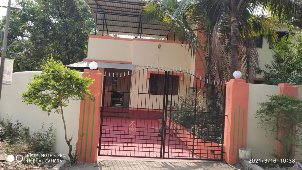 B&B Karjat - HemHarsh Holiday Home - Bed and Breakfast Karjat