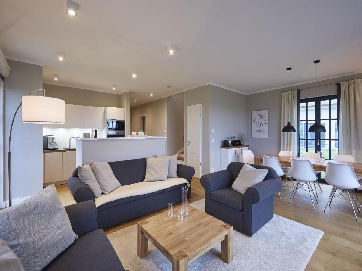 Reetland am Meer - Luxus Reetdachvilla mit 3 Schlafzimmern, Sauna und Kamin F11 - B&B Dranske