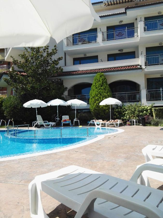 ЛЕСО-Зара студио - B&B Ravda