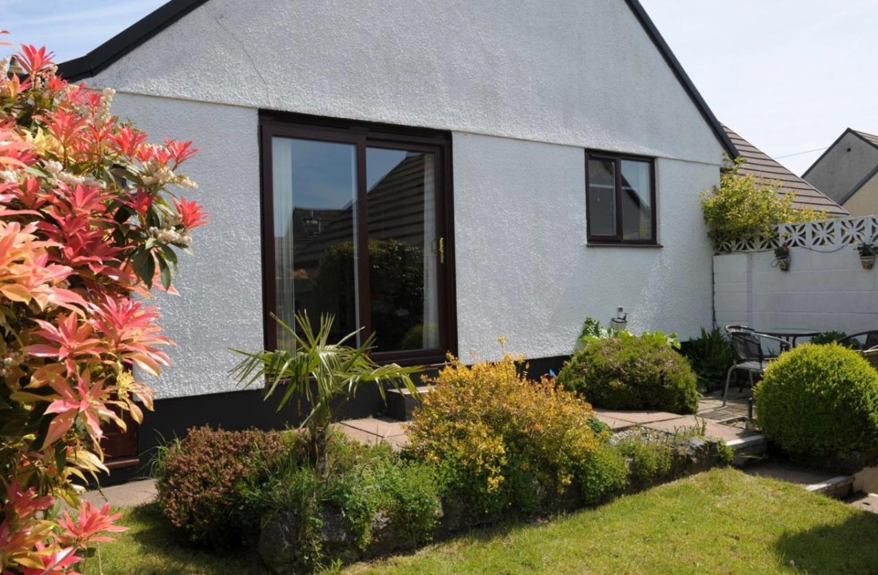 Sunny detached bungalow, Nr Looe - B&B Saint Keyne