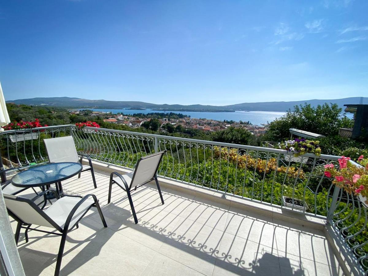 B&B Tivat - Apartment Lana - Bed and Breakfast Tivat