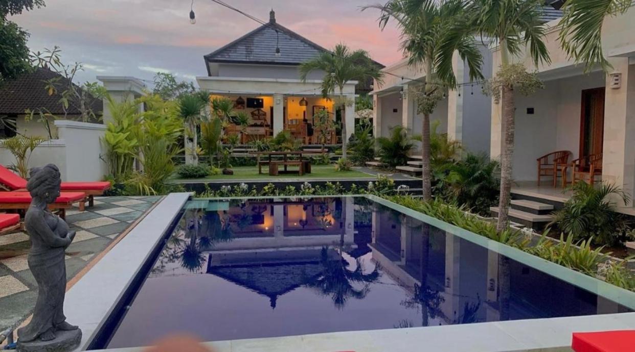 Puja Uluwatu Village - B&B