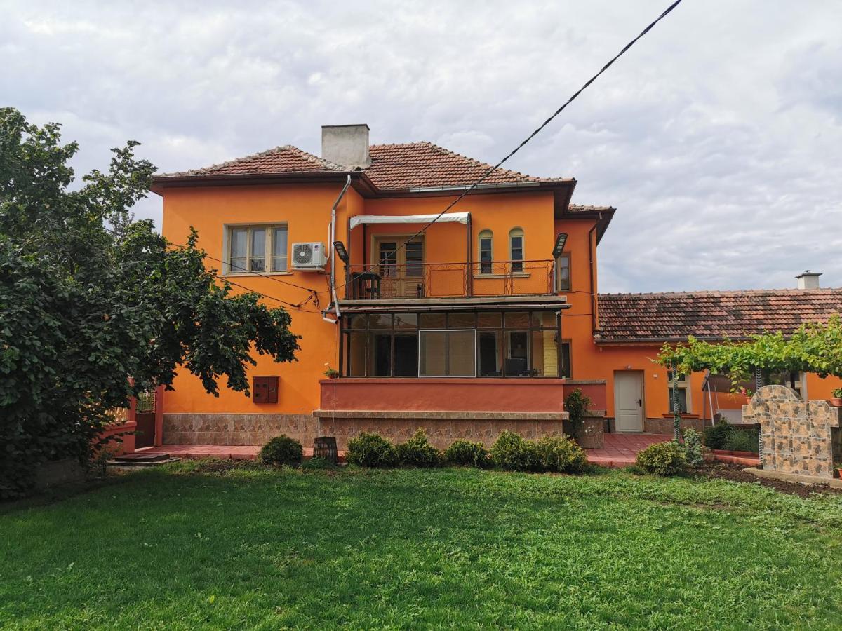 Къща за гости и приятели Селановска среща - B&B Selanovtsi