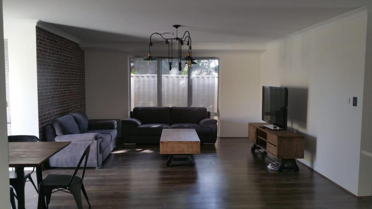 Four-Bedroom House - Lodge 2