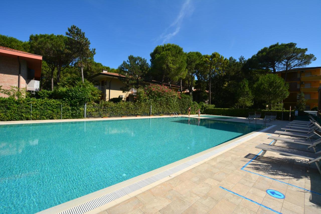 Lignano Riviera economico con piscina - B&B
