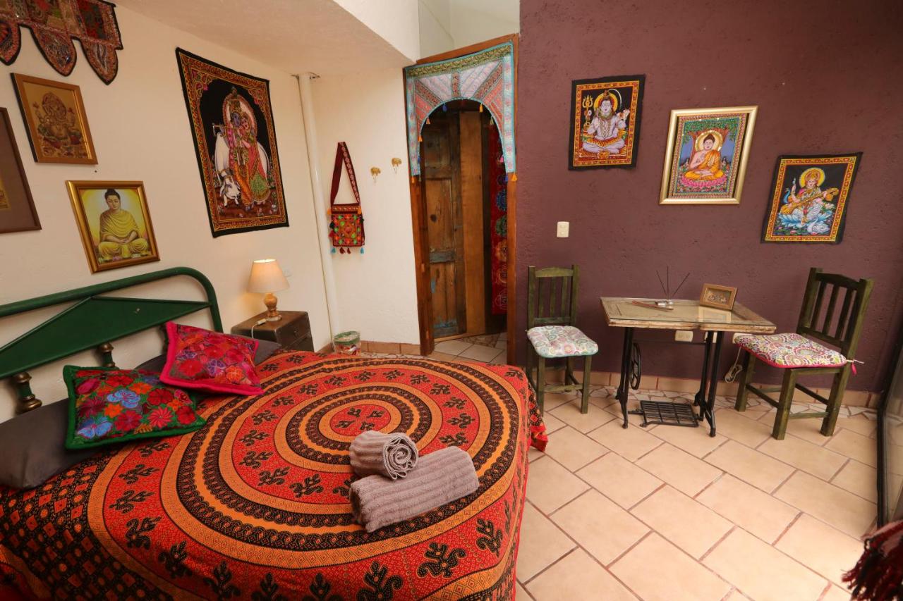 B&B Cholula - Majikal B&B - Krishna - Bed and Breakfast Cholula