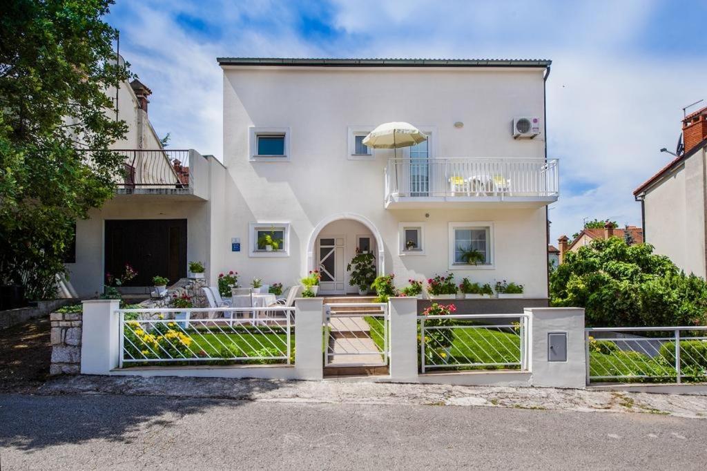 Room in Rovinj with air conditioning, Wi-Fi (230-4) - B&B