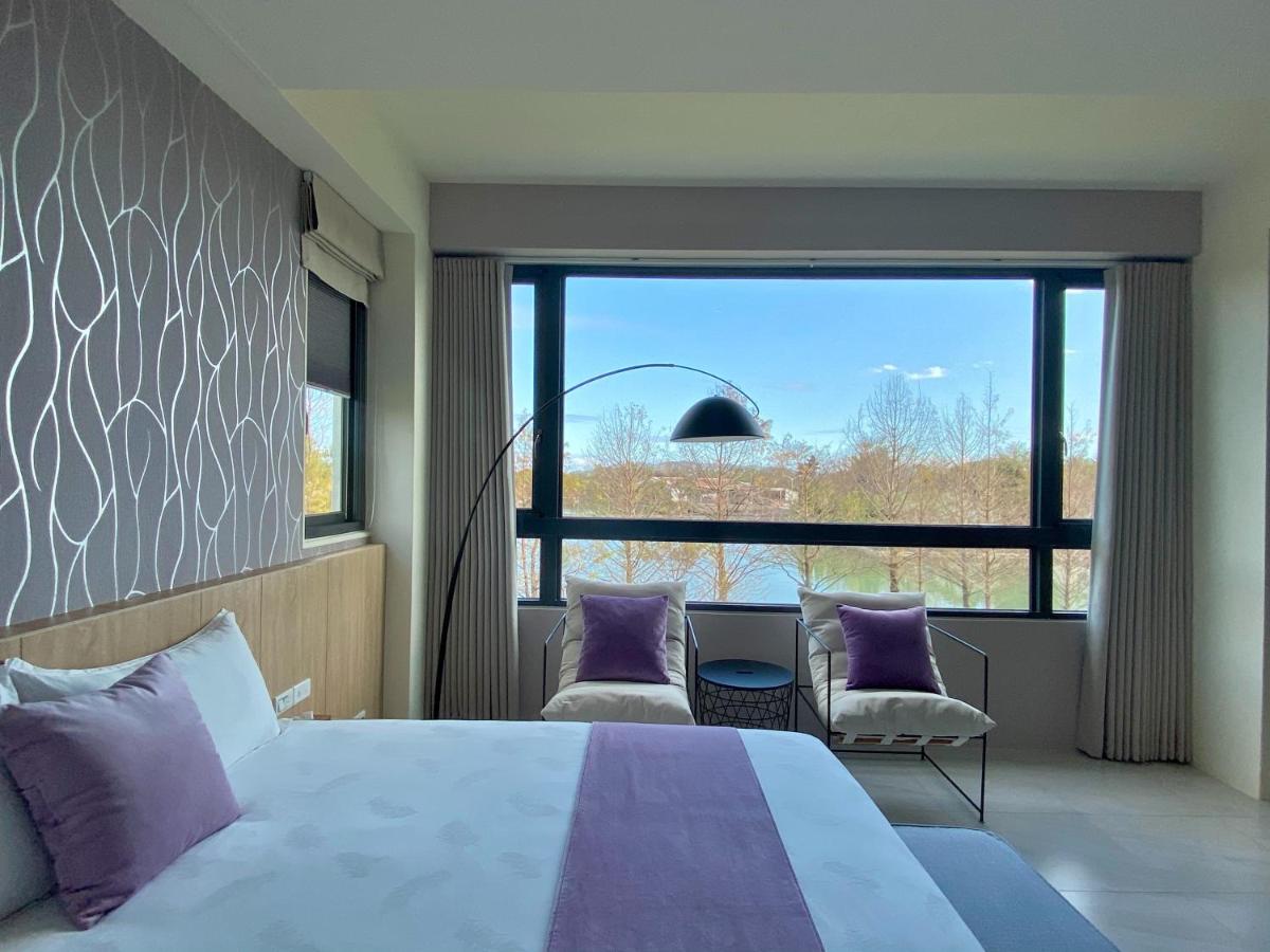 Double Room with Lake View