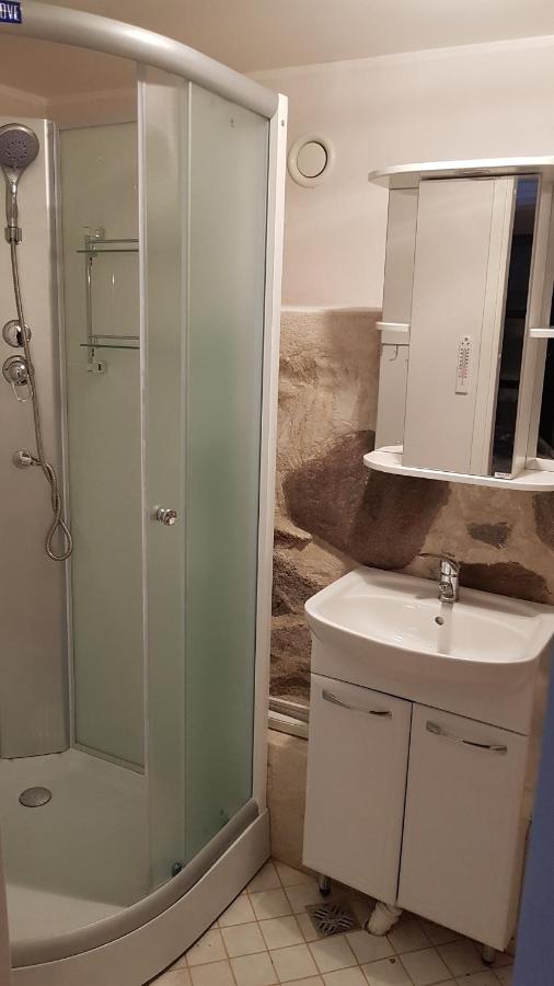 Habitación Doble con ducha - 2 camas