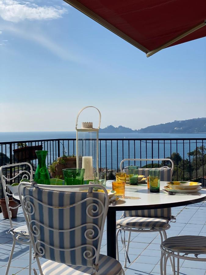 Grande Attico con Vista Vicino al Centro by PortofinoVacanze - Chambres d'hôtes Rapallo