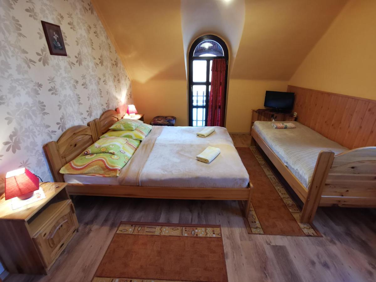 Dreibettzimmer