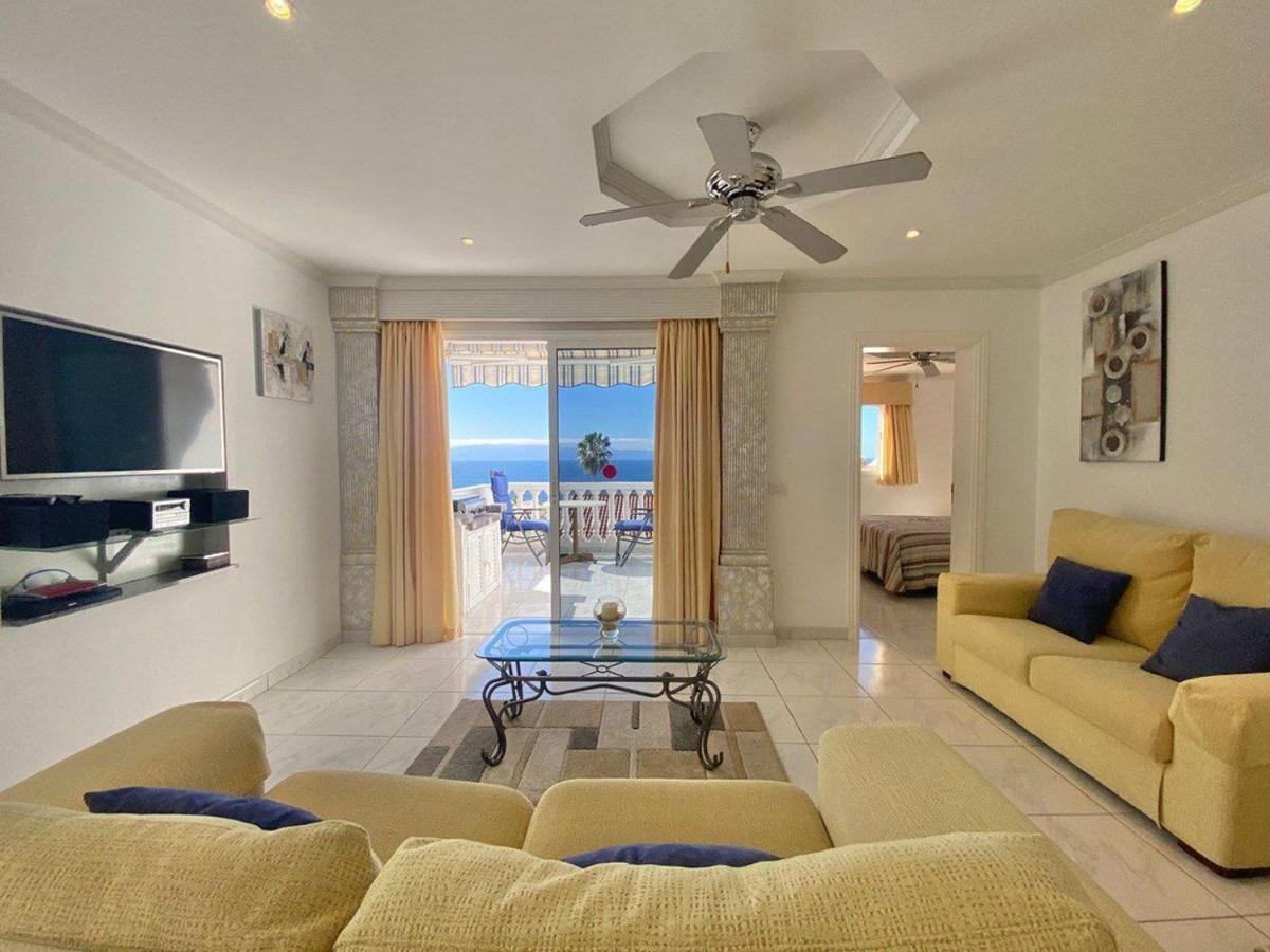 El Pino 33 - B&B Acantilado de los Gigantes