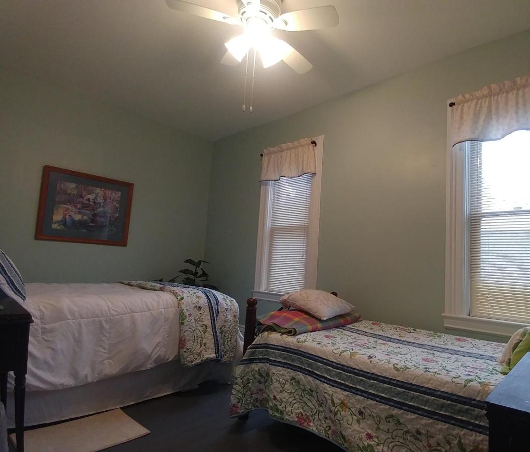 Economy Quadruple Room