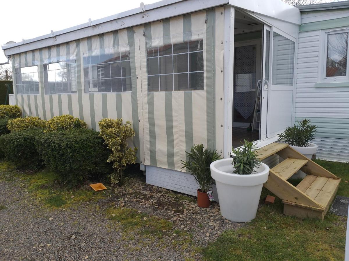 Mobil Home Fradin Parc de loisirs - B&B
