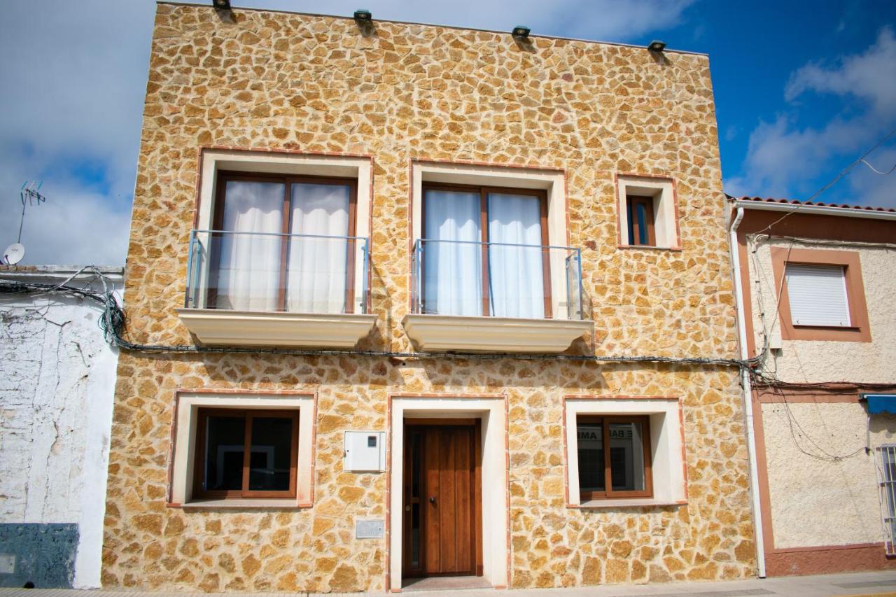 Apartamentos Cerezo - Bed and Breakfast