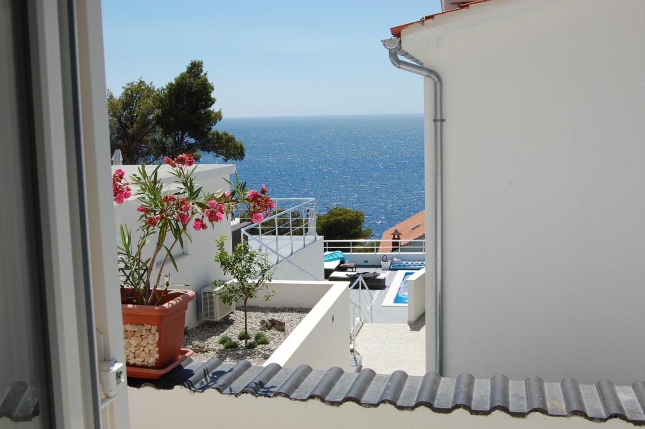 Two-Bedroom Apartment with Terrace and Sea View