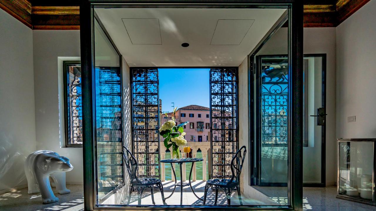 La Loggia Grand Canal - Bed and Breakfast Venetië