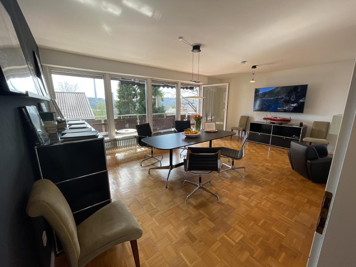 Appartement Region Esslingen - Nähe Messe - Flughafen - Stuttgart - Wohnen und Arbeiten auf Zeit in 120m2 Wohlfühlatmosphäre - ab 3 Übernachtungen - geeignet für 4 Pers incl Kinder - Beistellbett möglich - Kinder und Tiere willkommen - Garage für e-bikes - B&B