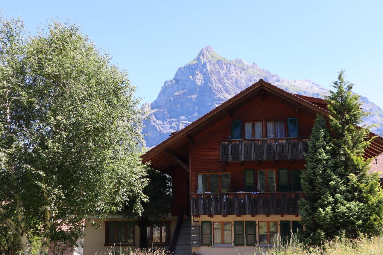 B&B Kandersteg - Harri's BnB in Kandersteg, Ferienwohnung - Bed and Breakfast Kandersteg