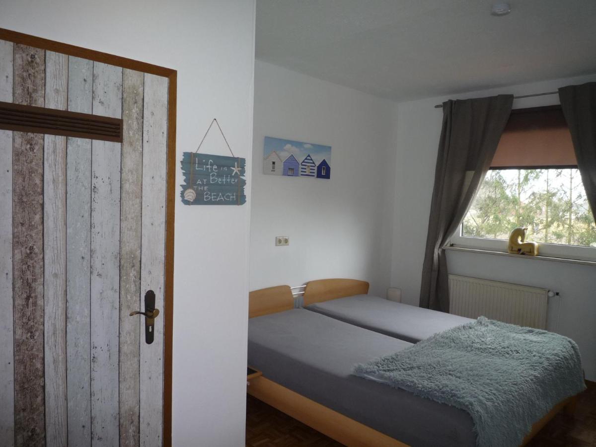 Ferienwohnung mit 3 Schlafzimmern - B&B