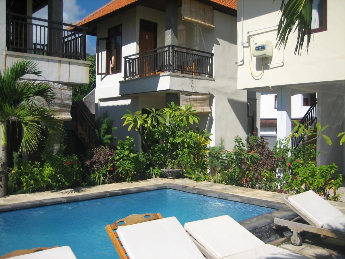 B&B Amed - Lucky Paradise Bungalows on The Beach - Bed and Breakfast Amed