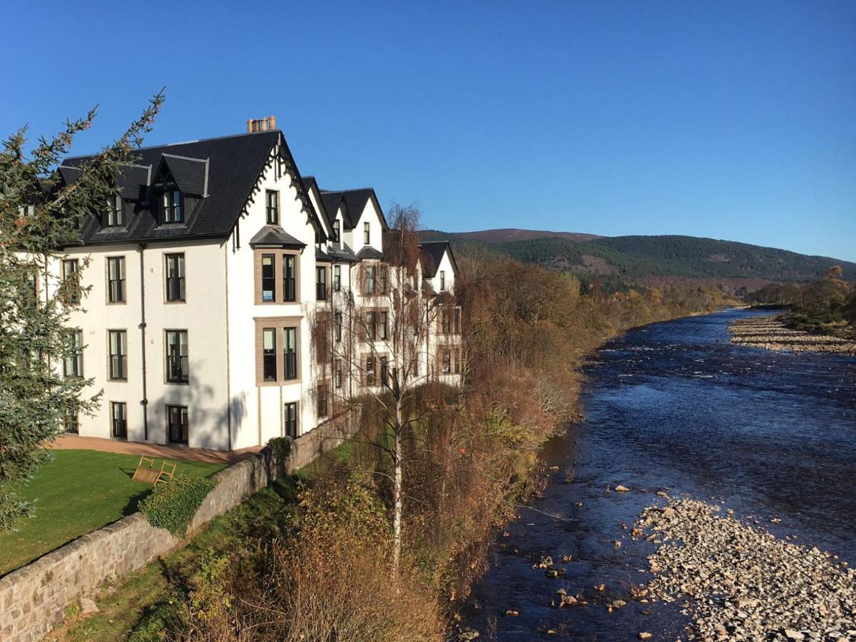 Lovely 2 bedroom apt in Ballater on the River Dee - B&B Ballater
