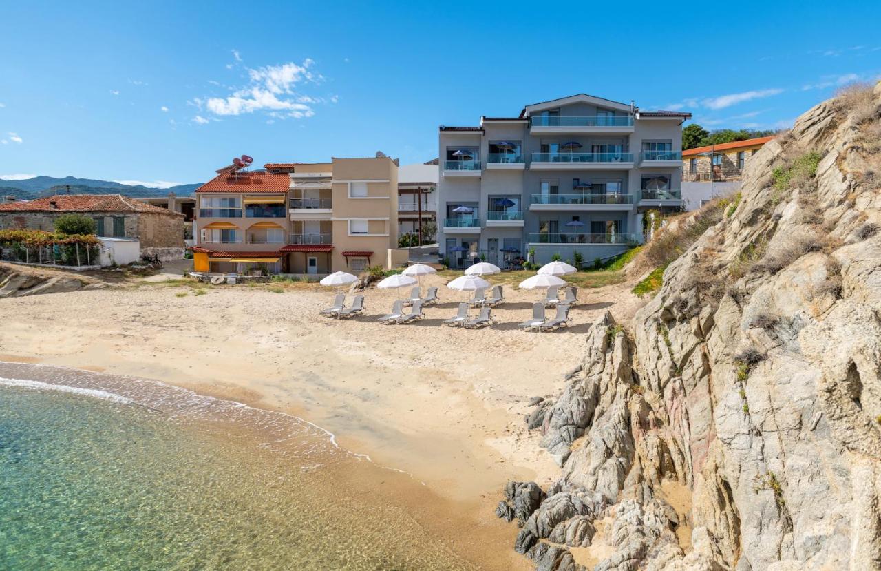 Almare Seaside Studios & Suites - Sarti Sithonia - Bed and Breakfast
