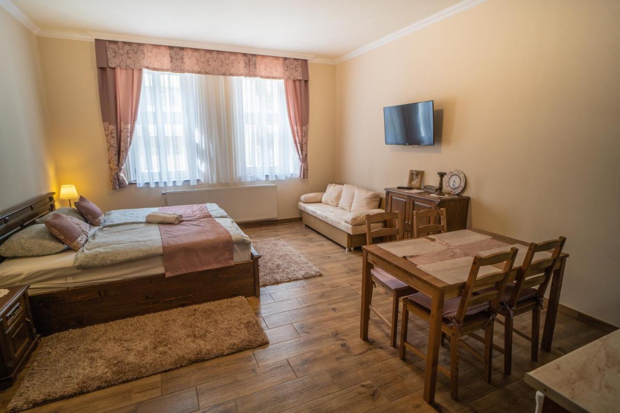 B&B Gyula - Toscana Apartman - Bed and Breakfast Gyula