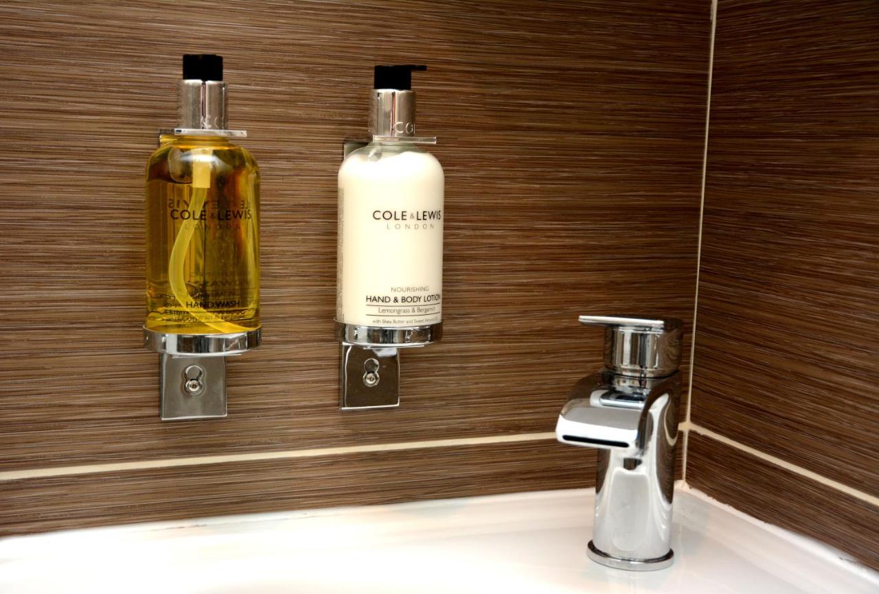 King room with Shower - Dog Friendly 