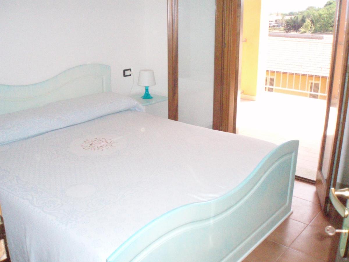 B&B Valledoria - Modern 1bed apartment(sleep 4)sea view only 700mt from sea - Bed and Breakfast Valledoria