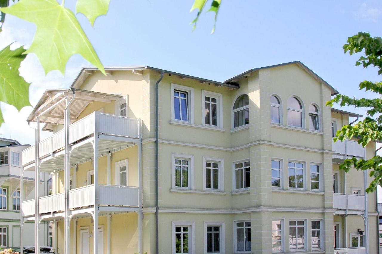 strandnah und mit Balkon - Villa Strandmuschel FeWo 06 - Bed and Breakfast