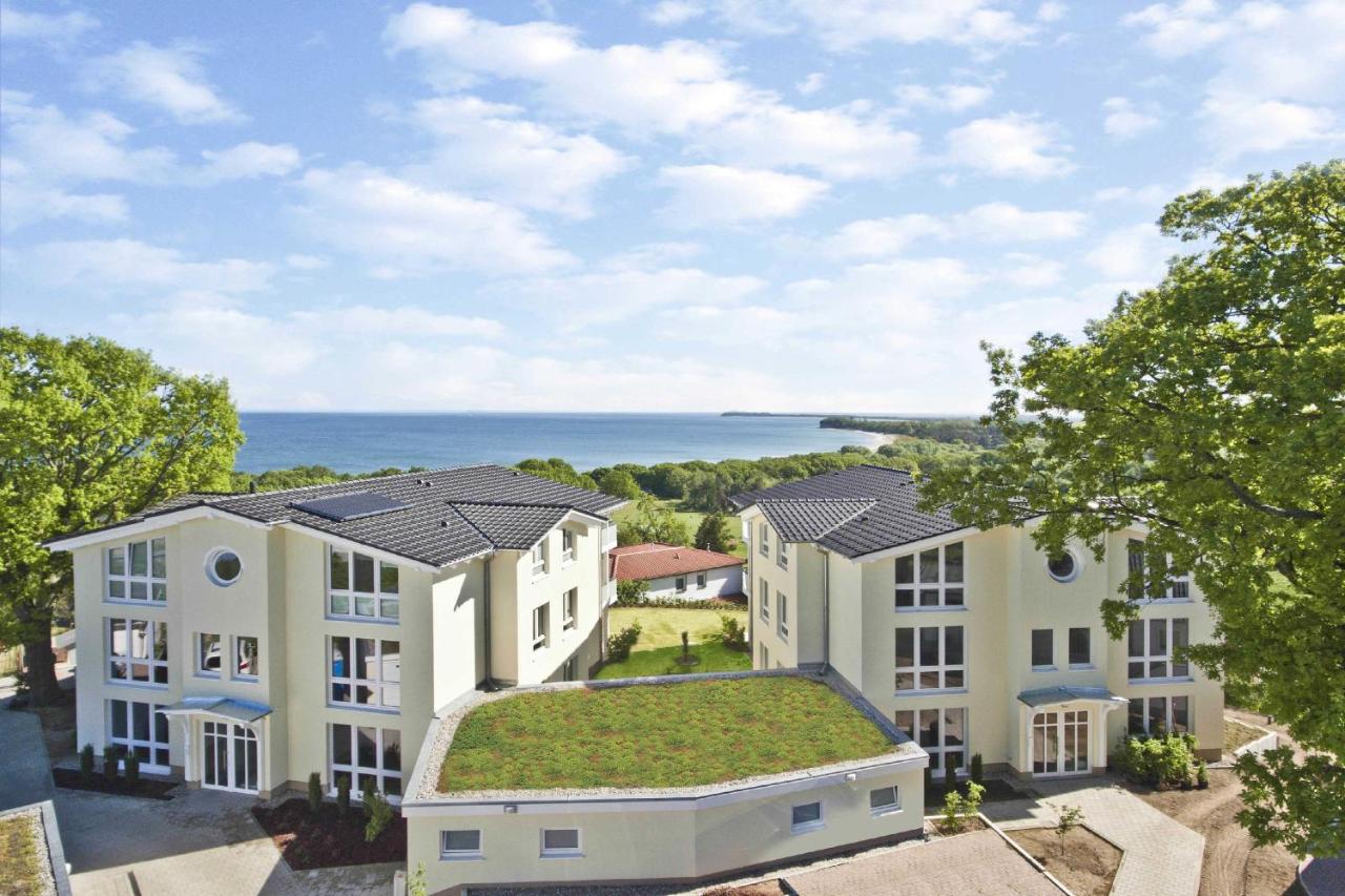 mit Meerblick und Balkon, gratis Nutzung vom AHOI Erlebnisbad und Sauna in Sellin - Meeresblick FeWo 66 - Chambres d’hôtes