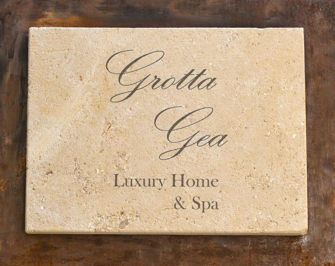 Grotta Gea Luxury Home con Piscina & Spa - B&B