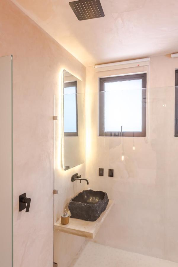 Studio with Spa Bath