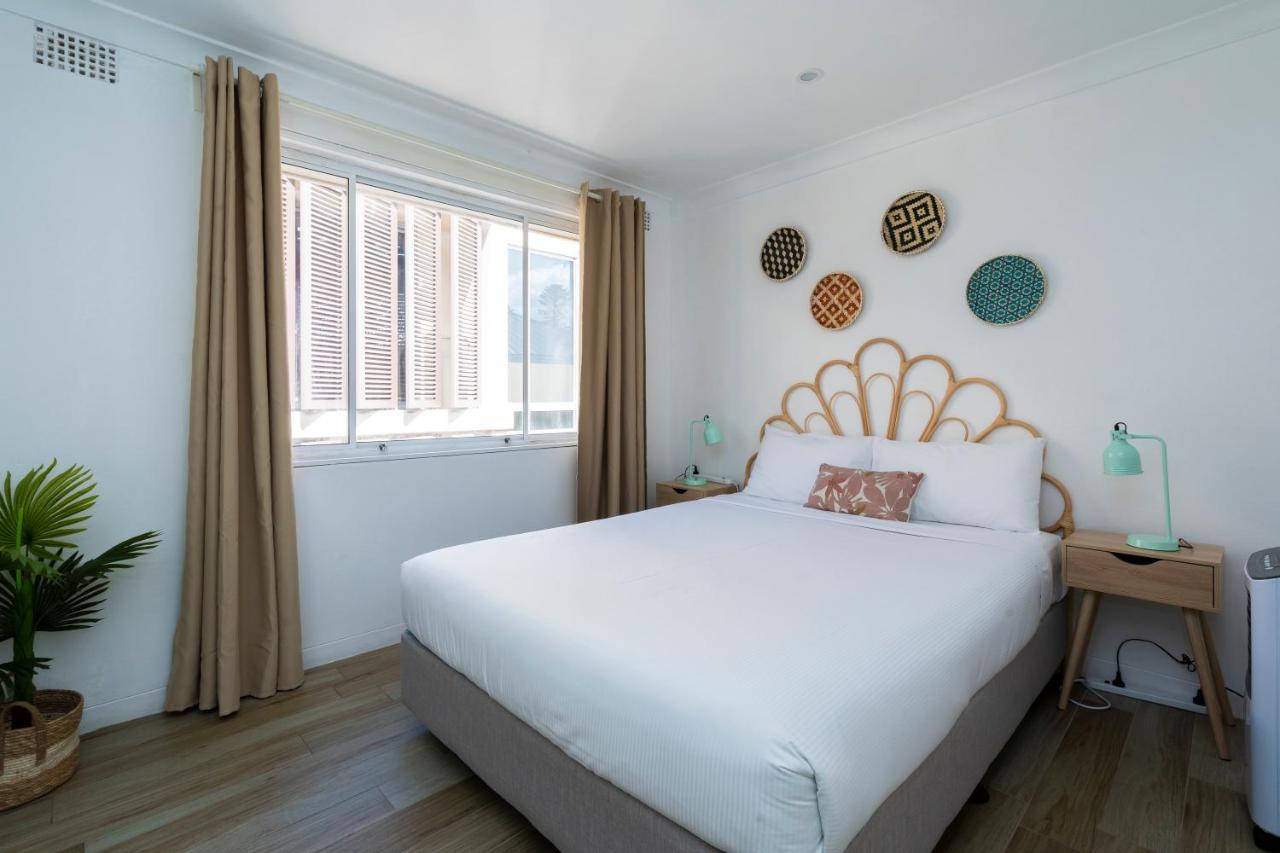 B&B Sydney - Manly Beachfront Apartment - Bed and Breakfast Sydney