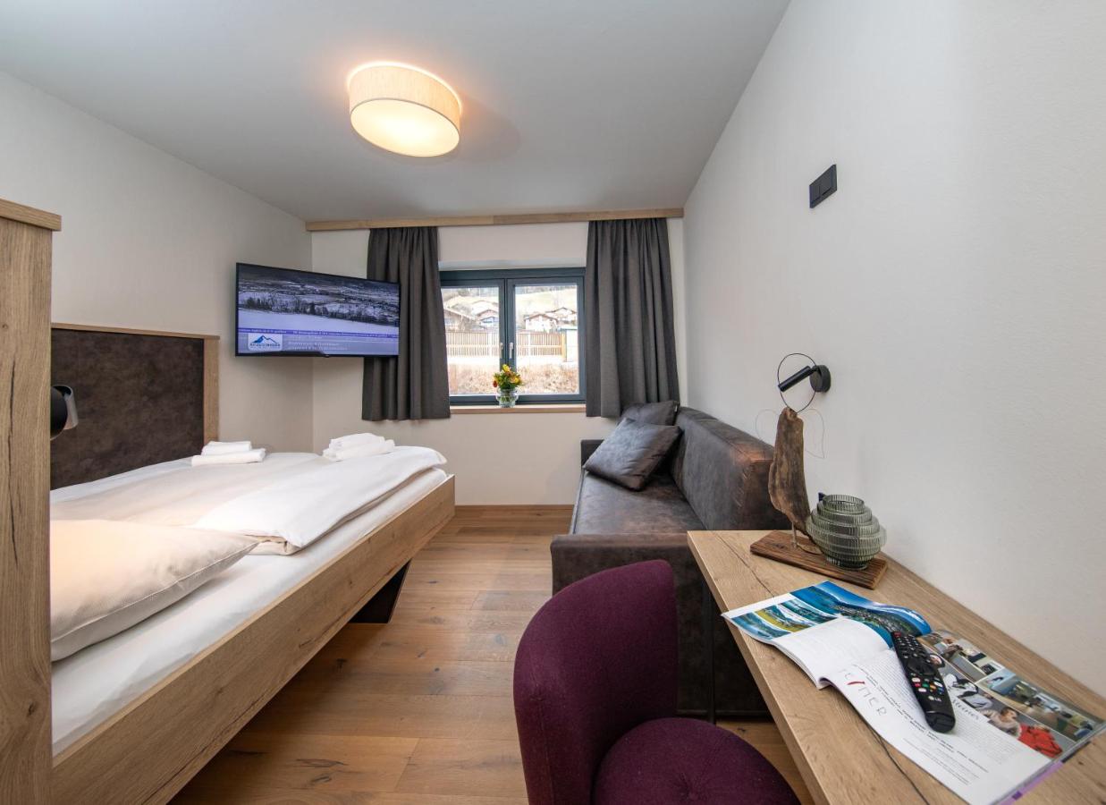 Deluxe Ferienwohnung direkt am Pool